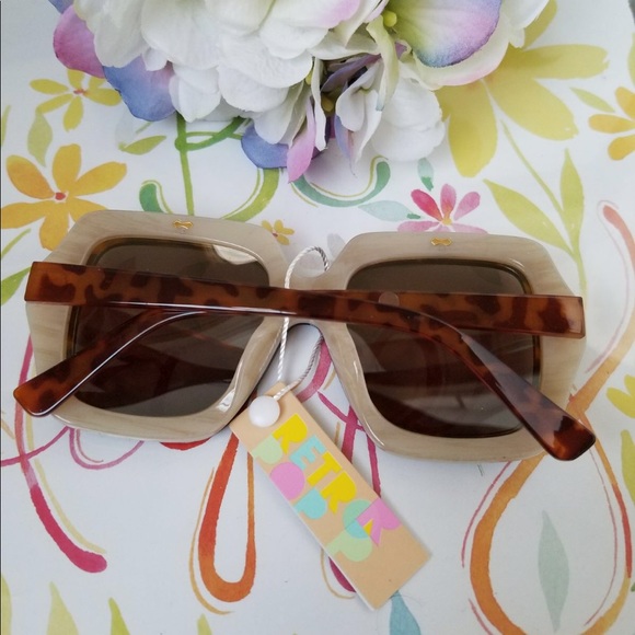 Just arrived unisex oversized sunglasses quality - Picture 2 of 3